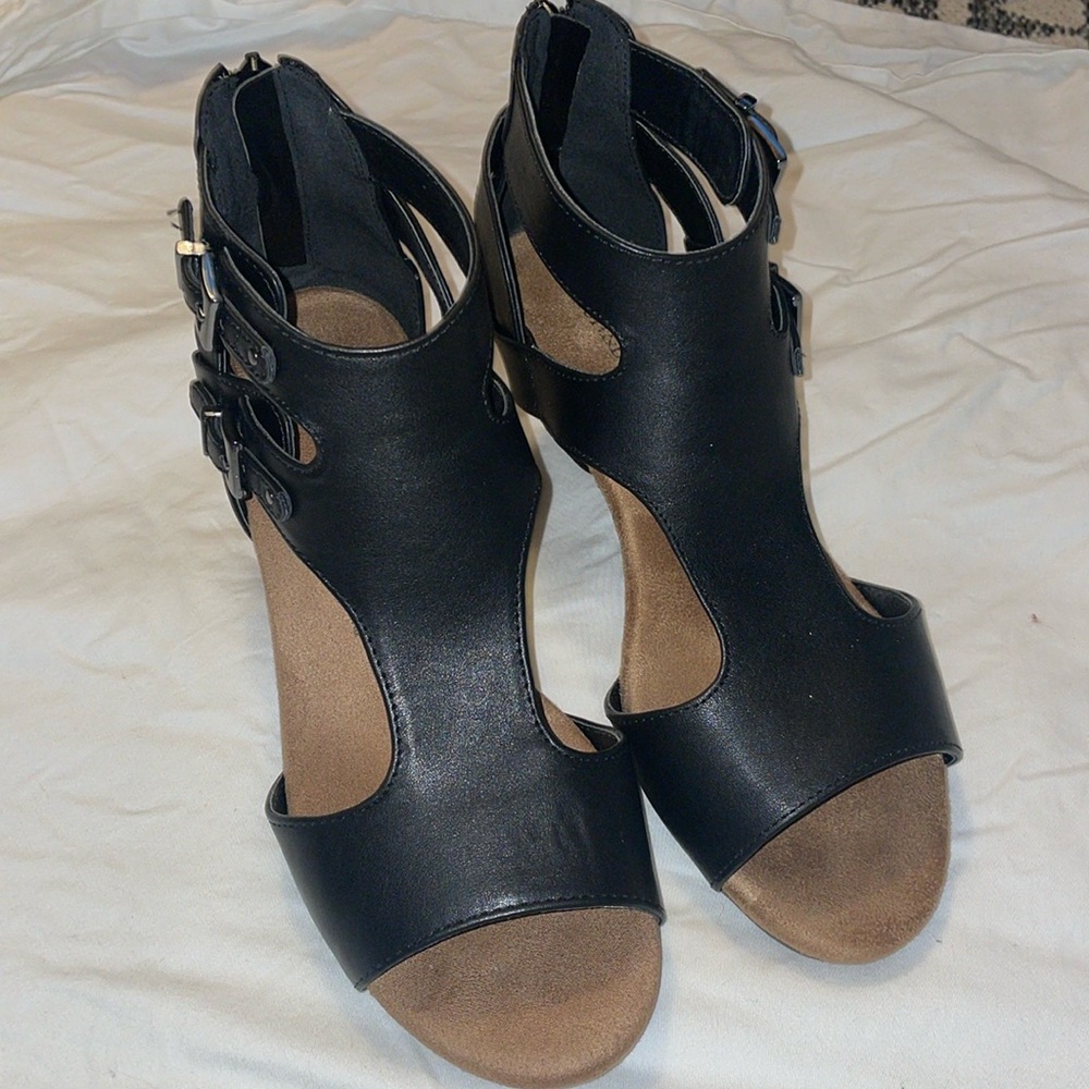 Cute Wedge Sandals